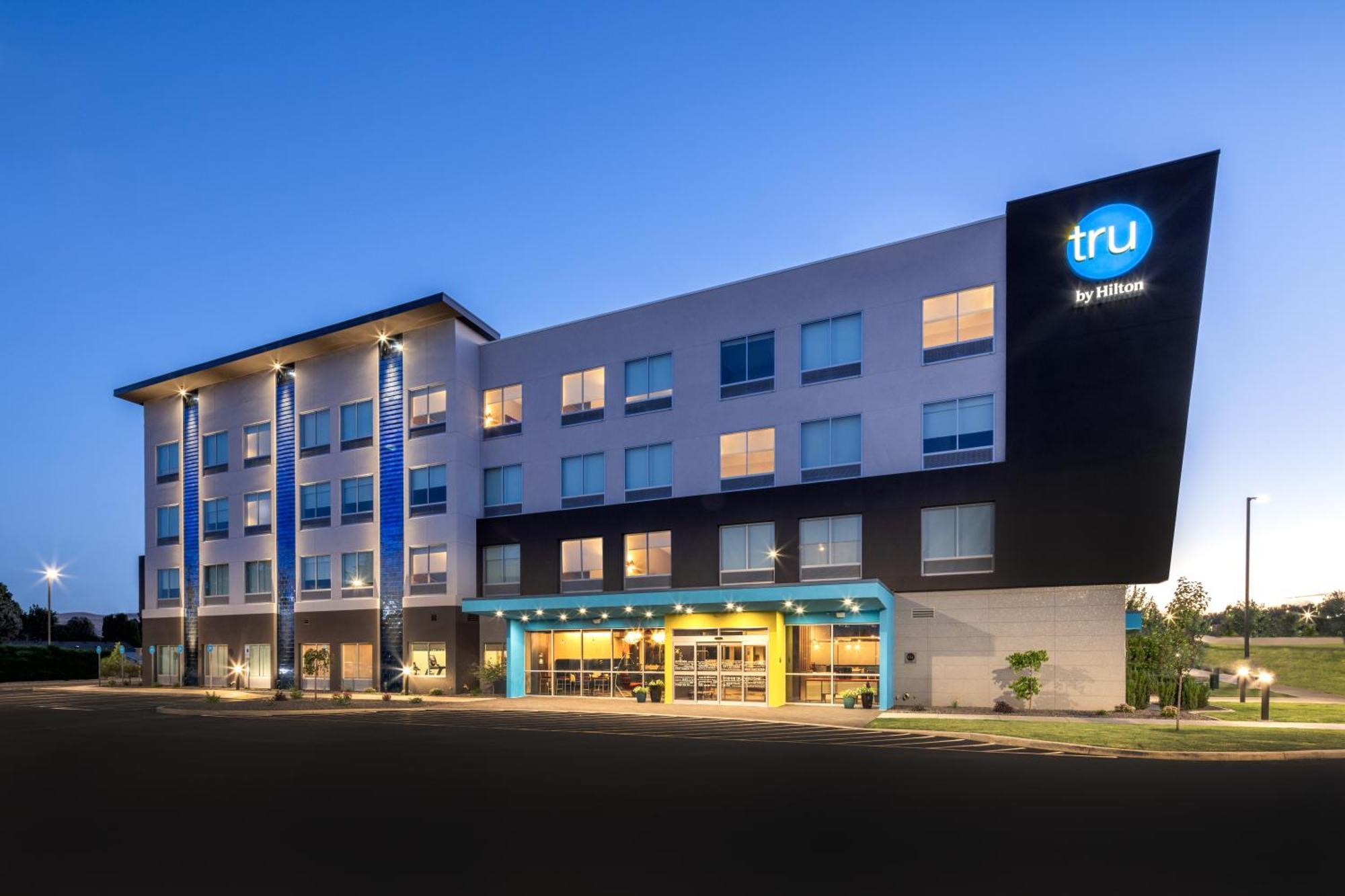 Tru By Hilton Airport Yakima